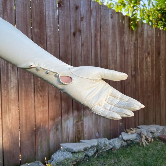Vintage 1940's 1950's Aris of Paris Monarch Opera Length Leather Gloves - Picture 3 of 8